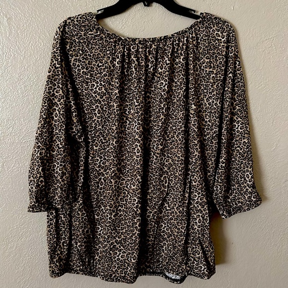 Michael Kors Women’s Plus Size Animal Print Leopard Top, 2X - Picture 6 of 6